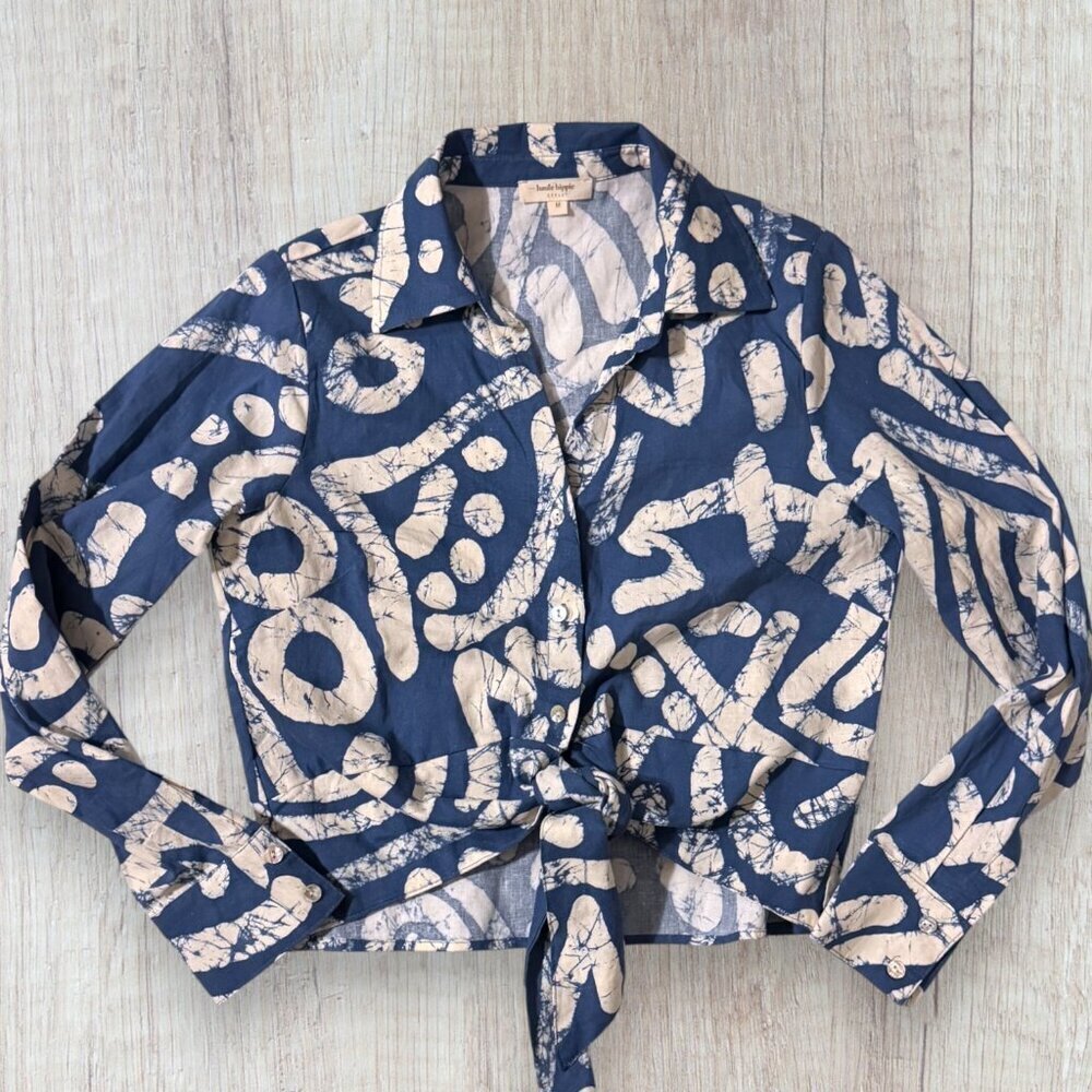 Haute Hippie M Boho Blue White Linen Blend Tribal Print Cropped Blouse Tie Front